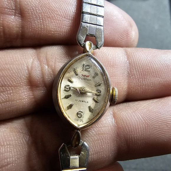 Vintage Waltham 17 Jewels Ladies Swiss Cocktail Watch Mechanical Wind Working sh - Picture 2 of 10